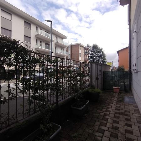 The Garden House Apartment Como Luaran gambar